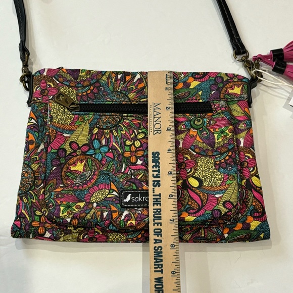 SAKROOTS NWT Artist Circle Rainbow Spirit Desert Polyester Adjustable Crossbody - Picture 6 of 8